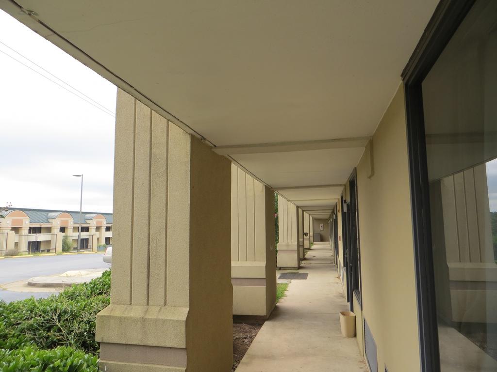 Budgetel Inn & Suites Macon Exteriér fotografie