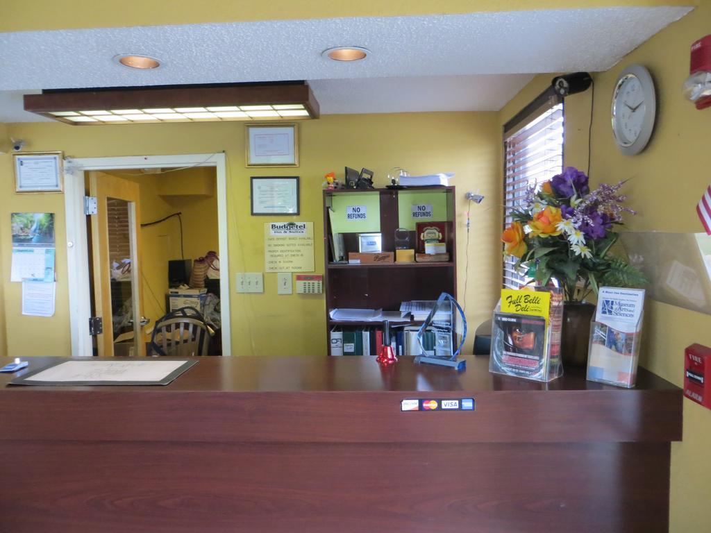 Budgetel Inn & Suites Macon Exteriér fotografie