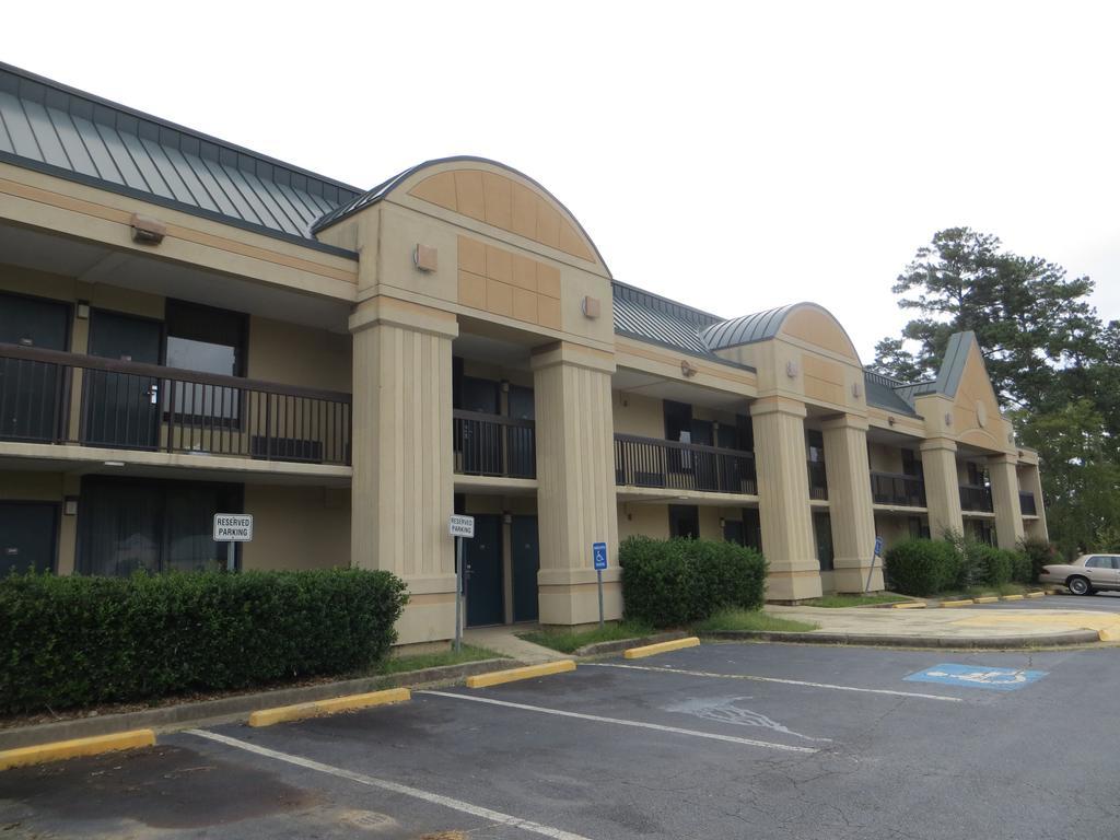 Budgetel Inn & Suites Macon Exteriér fotografie